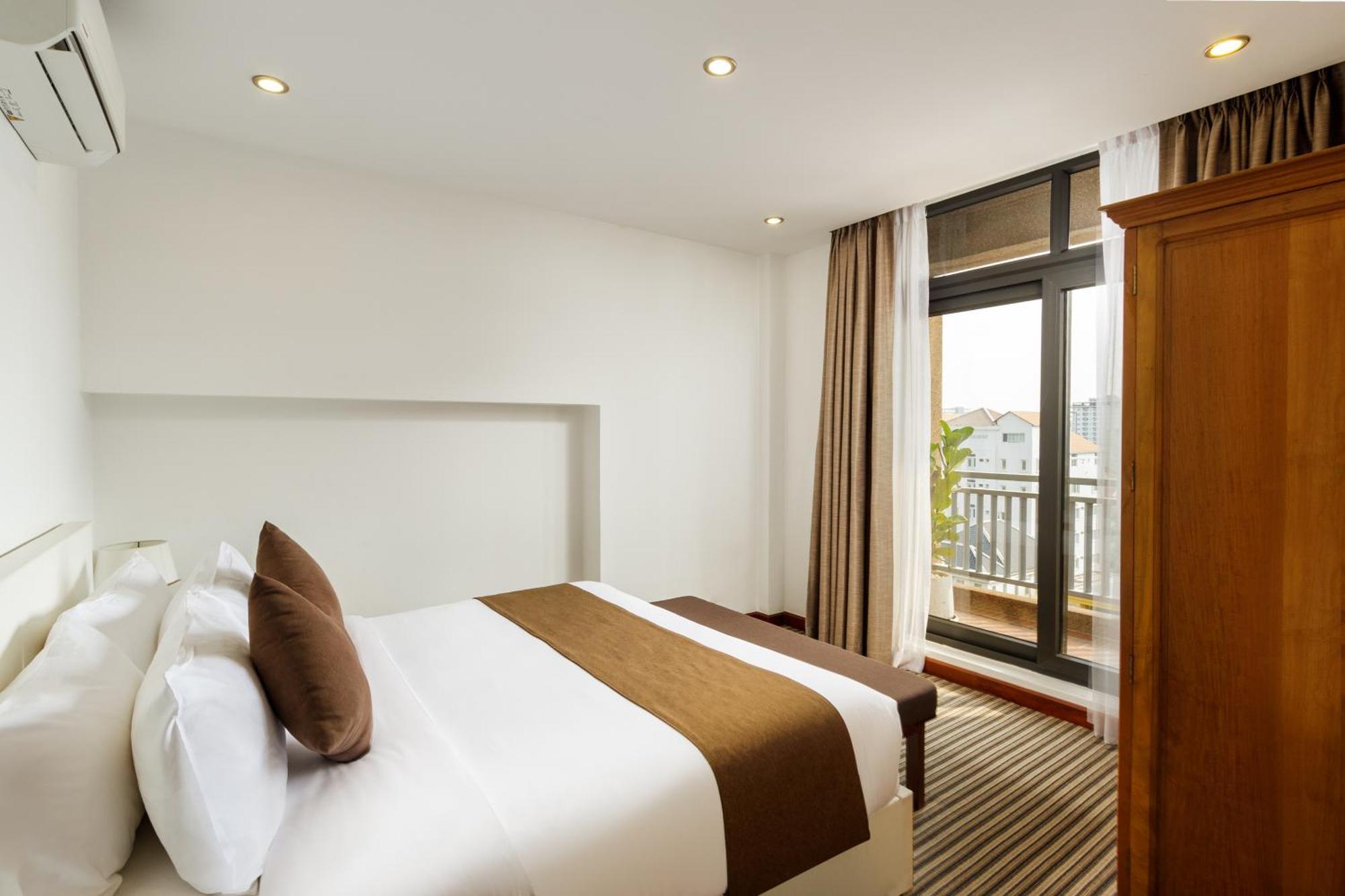 Jaya Suites Hotel พนมเปญ ภายนอก รูปภาพ