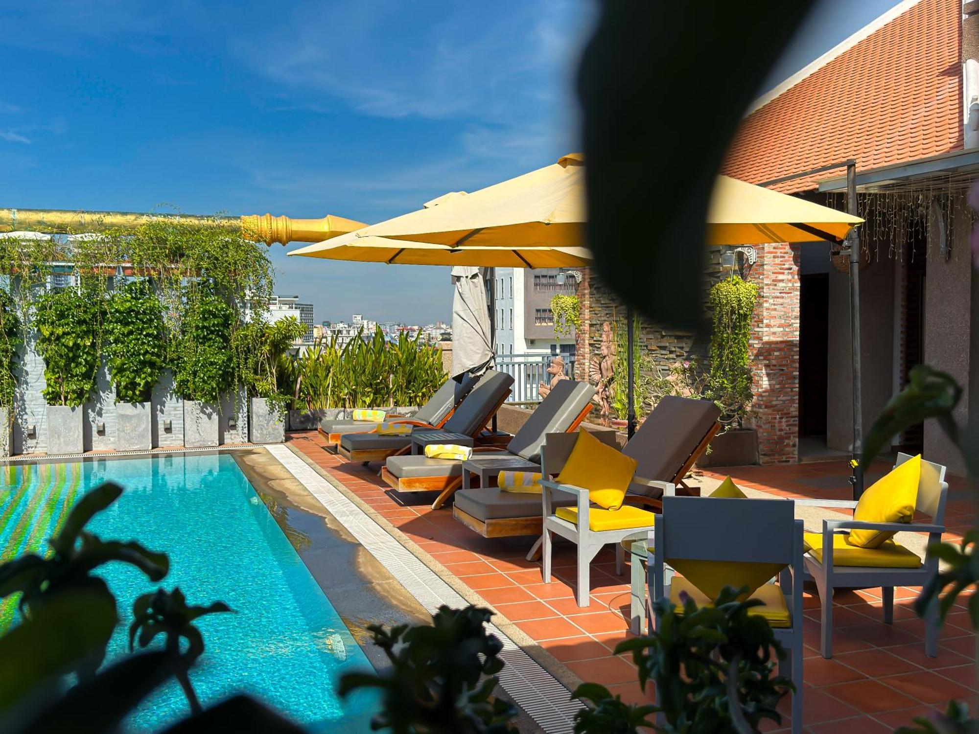 Jaya Suites Hotel พนมเปญ ภายนอก รูปภาพ